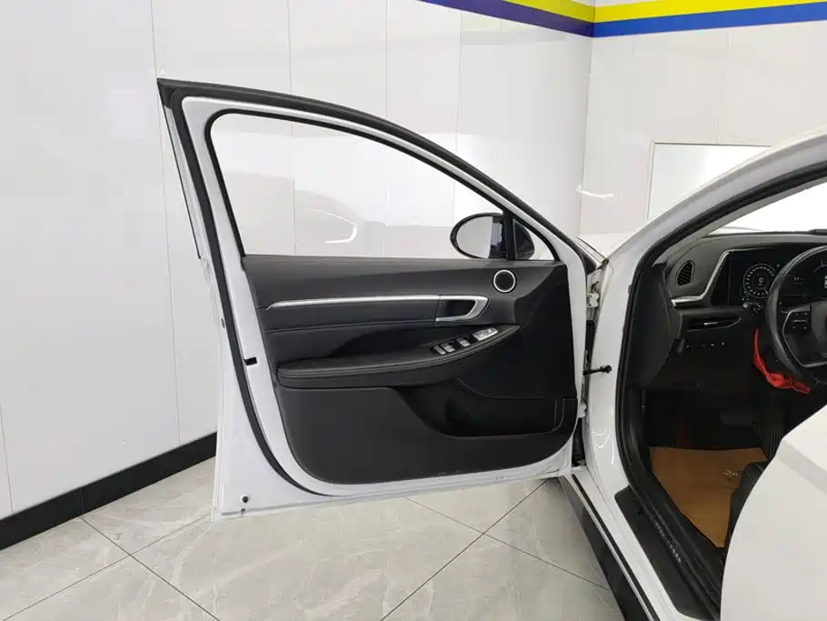 Hyundai Sonata — миниатюра 7