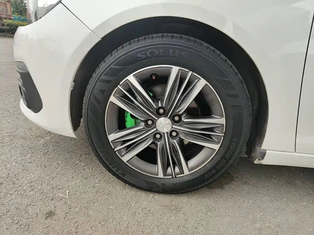 Peugeot 308 — миниатюра 23