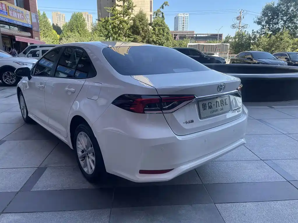 Toyota Corolla — миниатюра 7