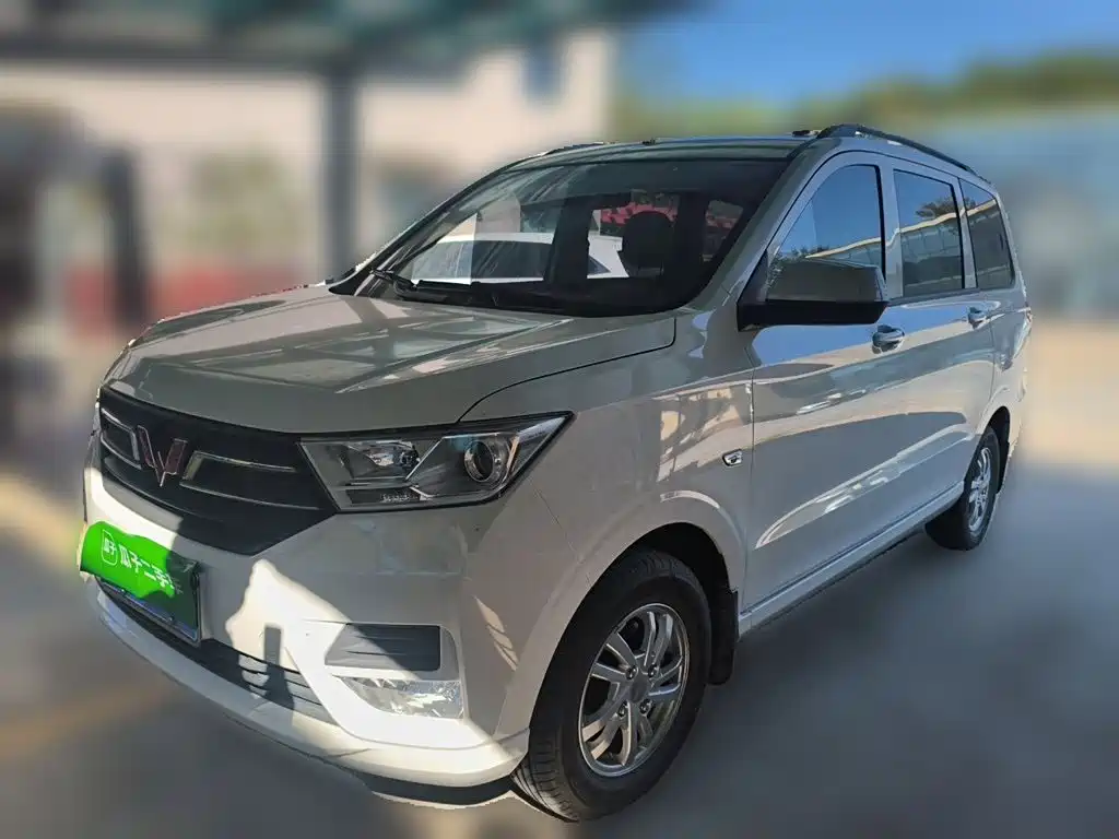 Wuling Hongguang — миниатюра 2