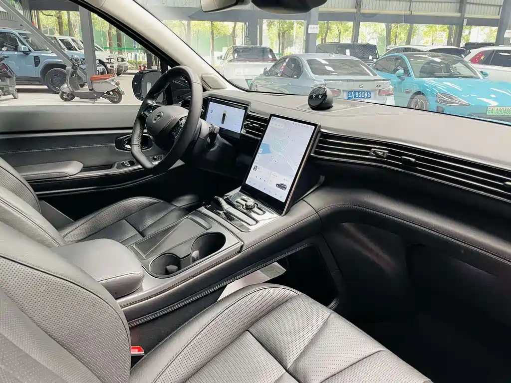 NIO ES8 — миниатюра 22