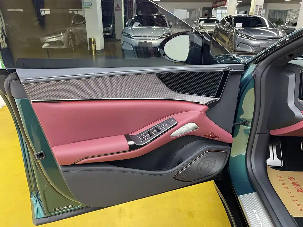 Denza Denza Z9GT — миниатюра 3