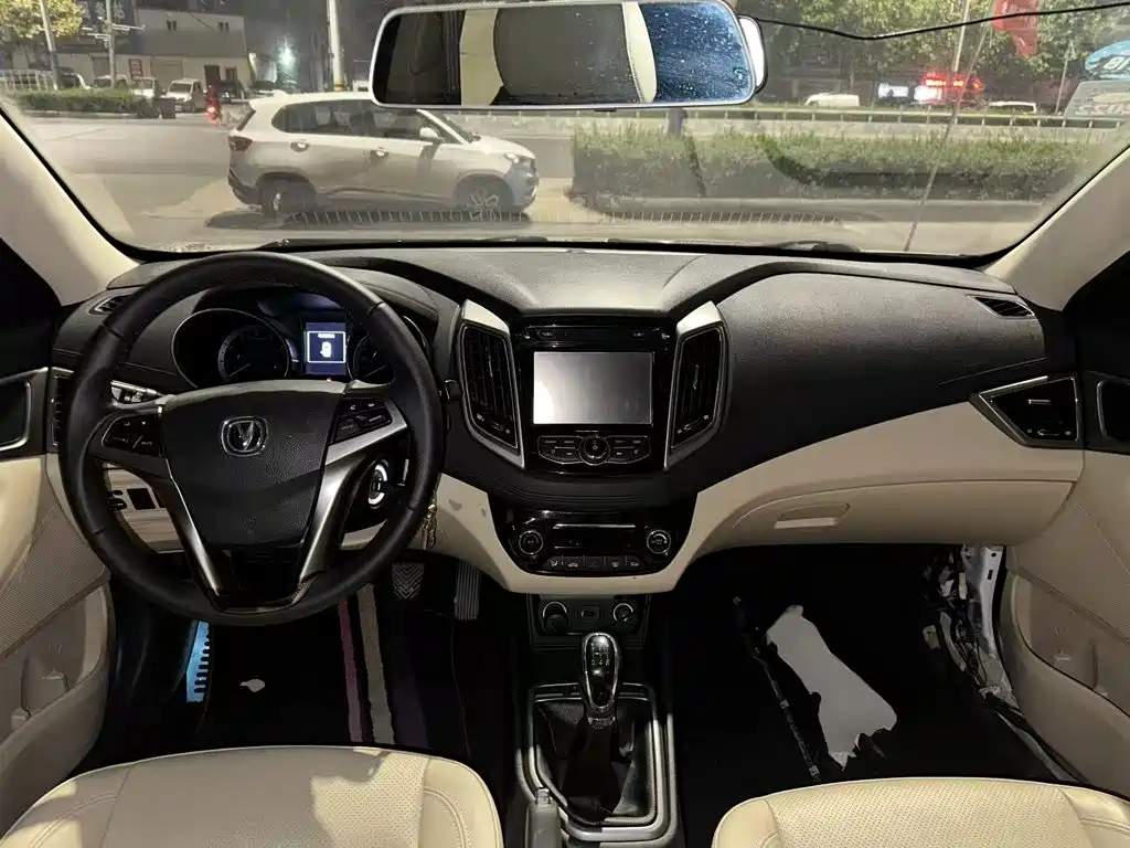 Changan Eado — миниатюра 10