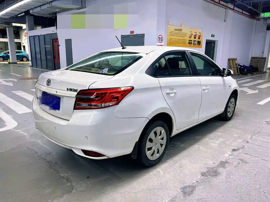 Toyota Vios — миниатюра 7