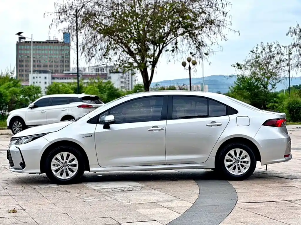 Toyota Corolla — миниатюра 4