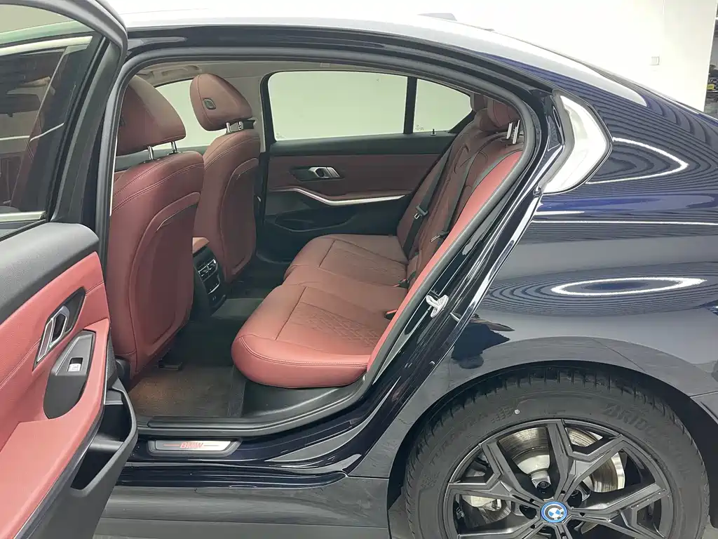 BMW i3 — миниатюра 17