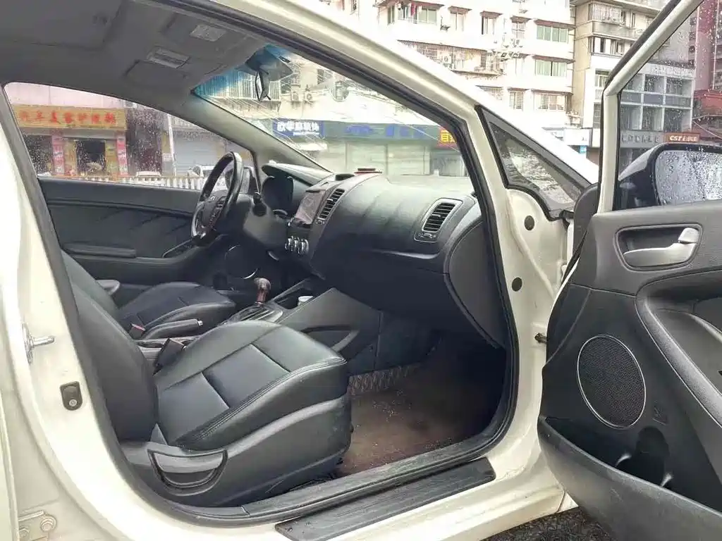 Kia K3 — миниатюра 5