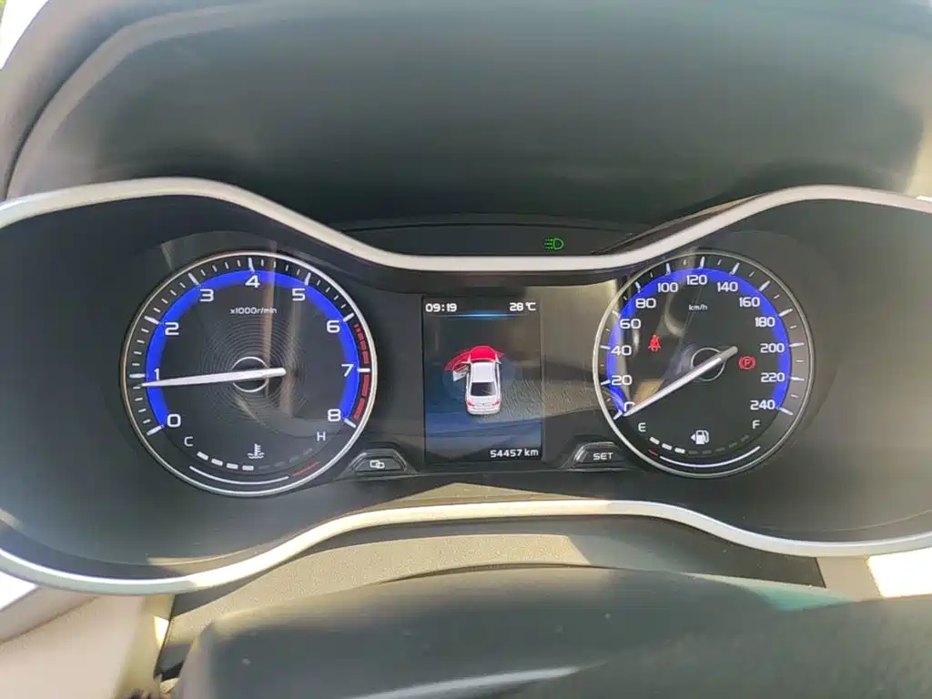 Geely Emgrand — миниатюра 12