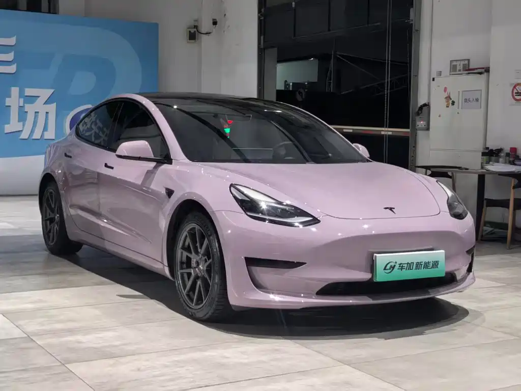 Tesla Model 3 — миниатюра 3