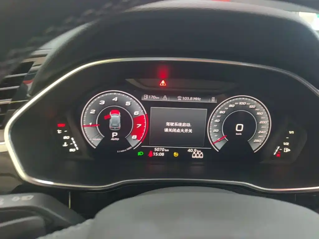 Audi Q3 — миниатюра 12