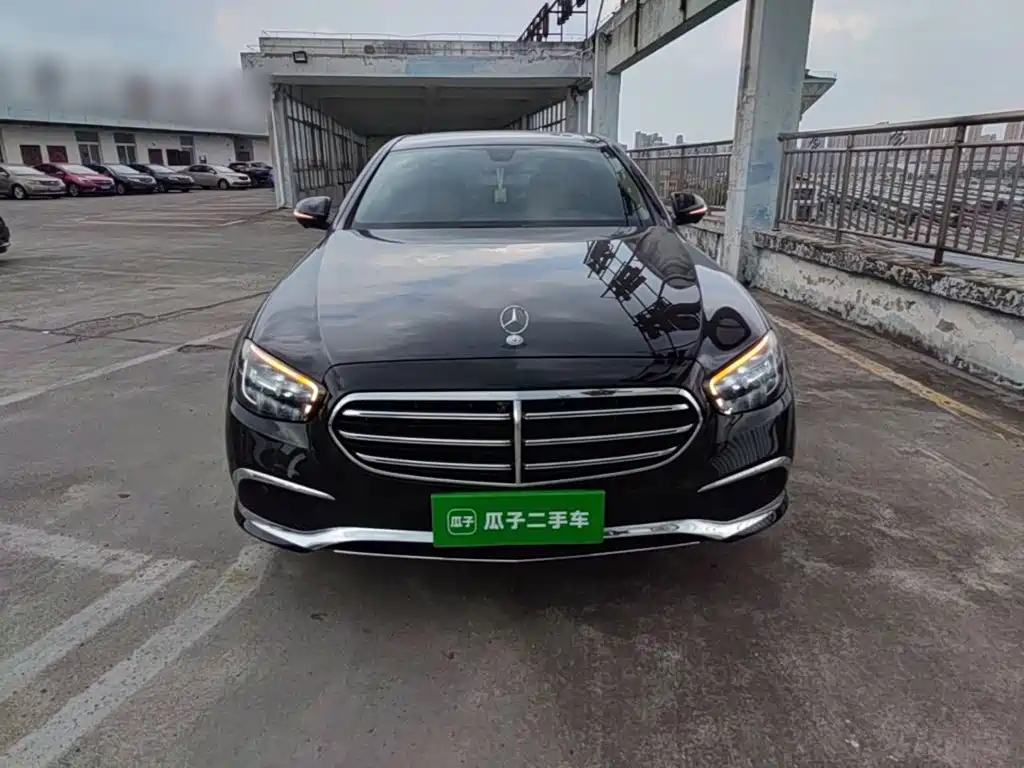 Mercedes-Benz E-Class — миниатюра 3
