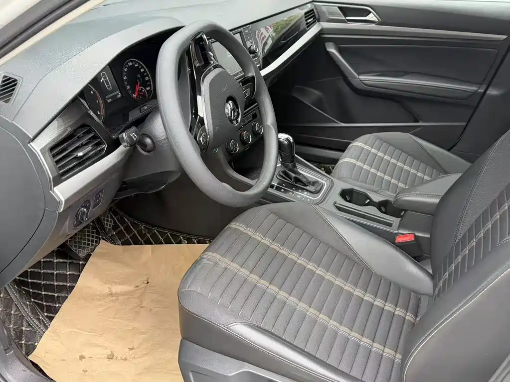 Volkswagen Lavida — миниатюра 8