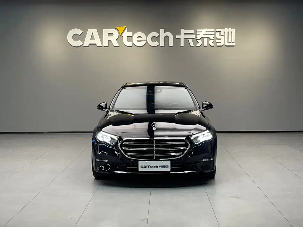 Mercedes-Benz E-Class — миниатюра 2