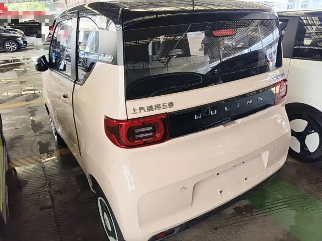 Wuling MINIEV — миниатюра 5