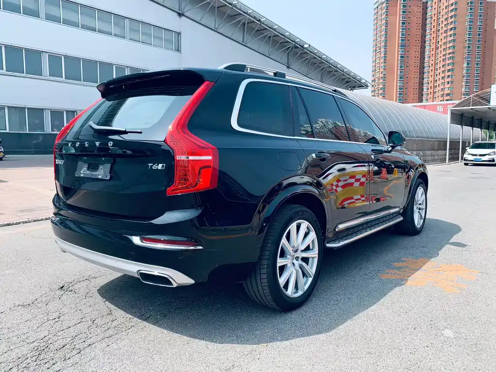 Volvo XC90 — миниатюра 7
