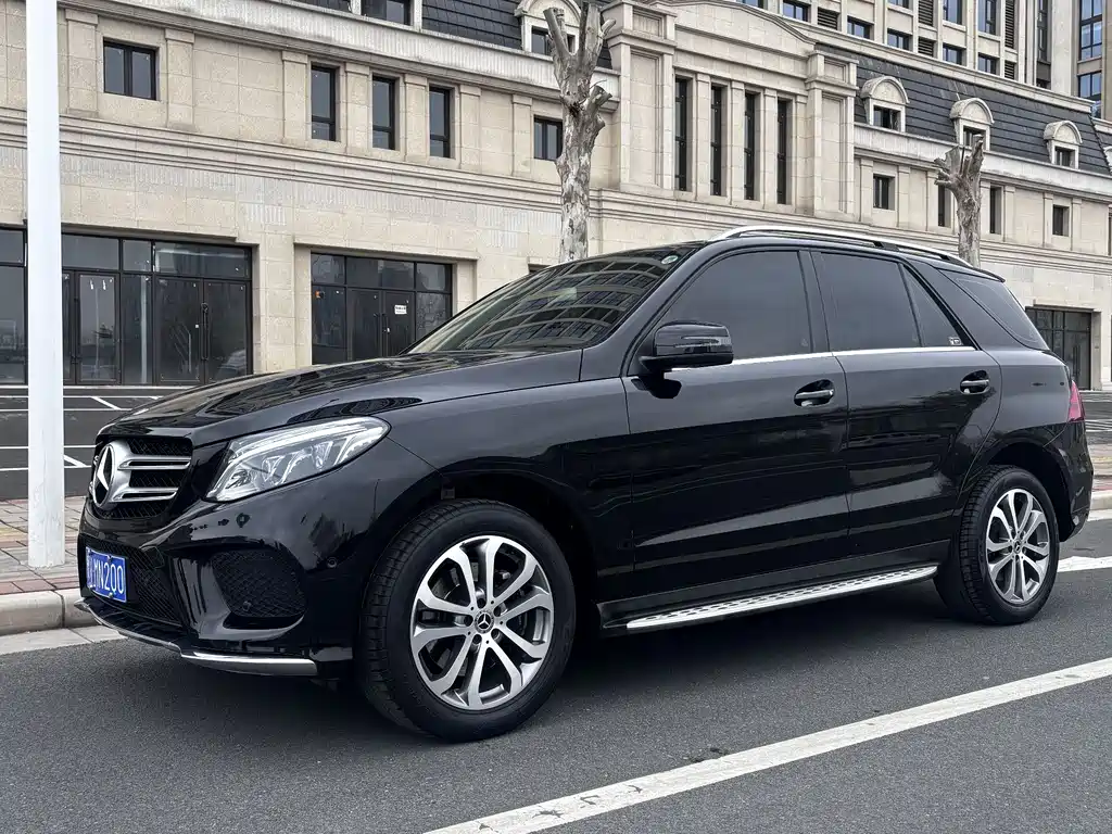 MERCEDES-BENZ GLE