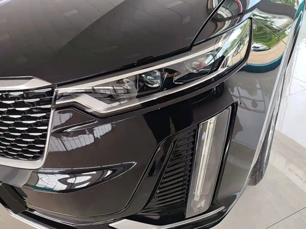 Cadillac XT6 — миниатюра 24