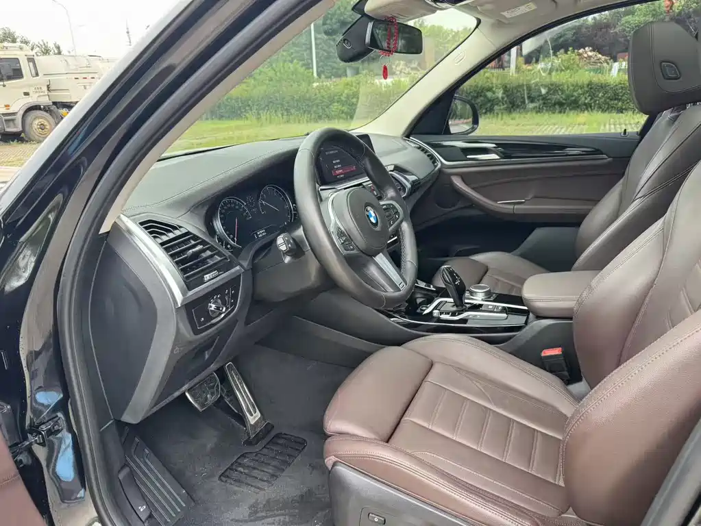 BMW X3 — миниатюра 10