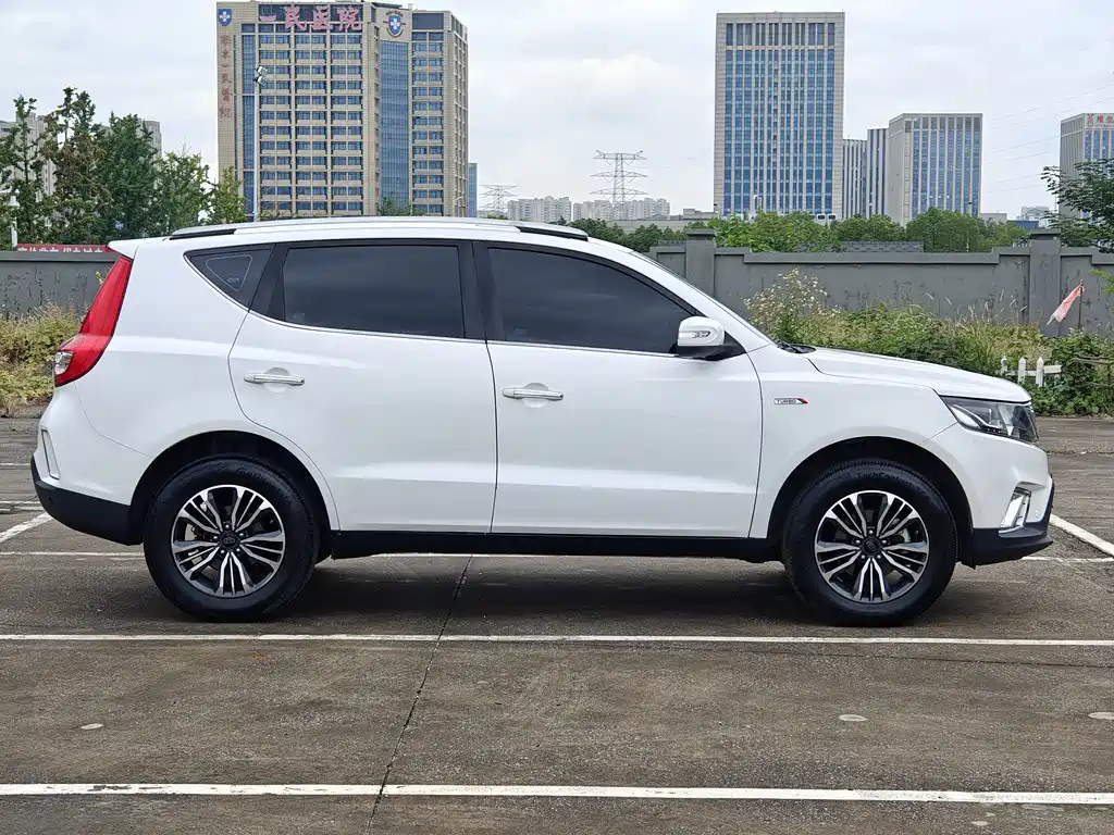 Geely Vision X6 — миниатюра 3