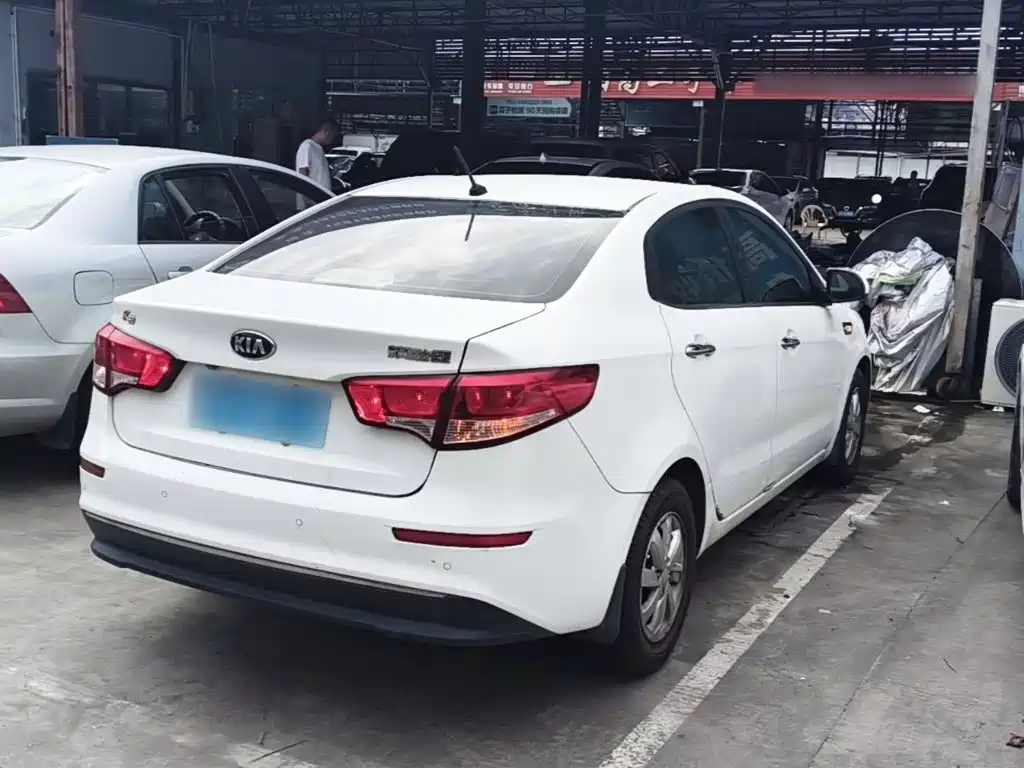 Kia K2 — миниатюра 7