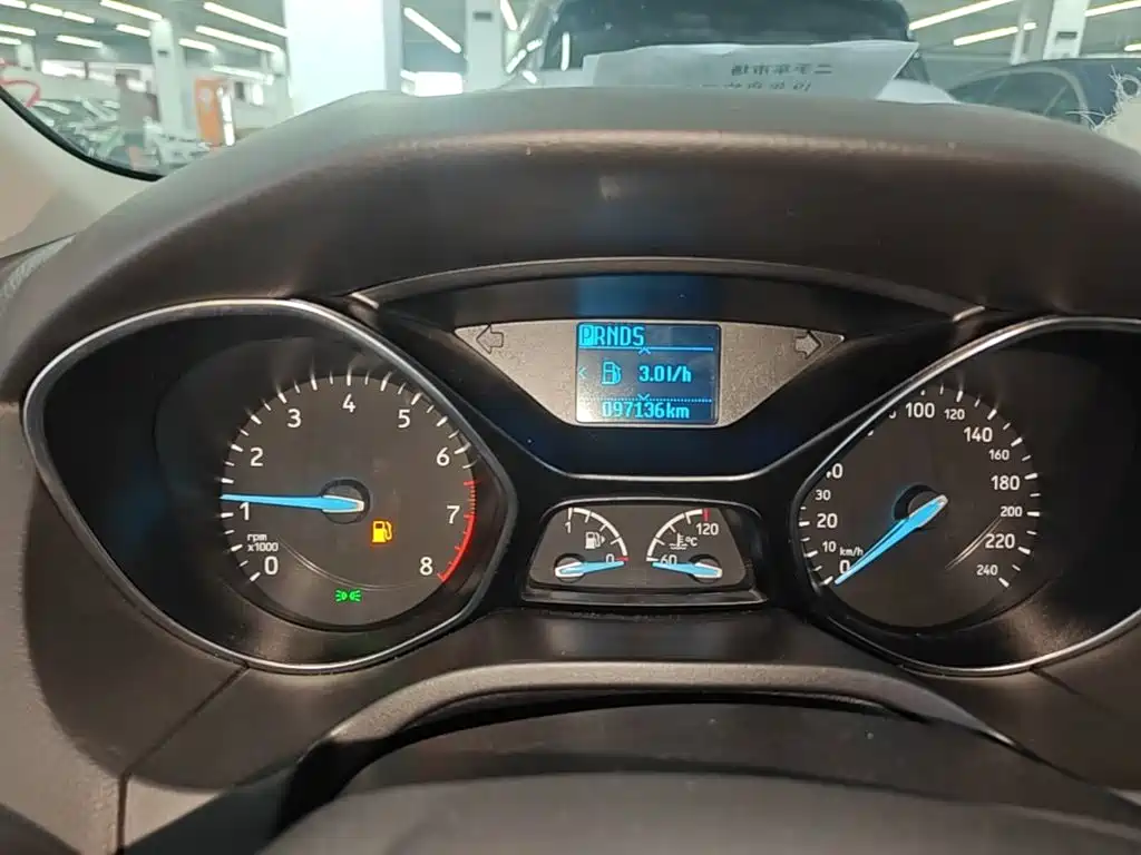 Ford Focus — миниатюра 12
