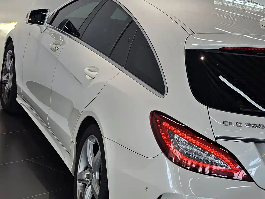 Mercedes-Benz CLS — миниатюра 8