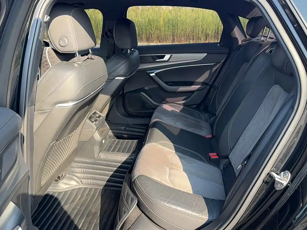 Audi A6L — миниатюра 12