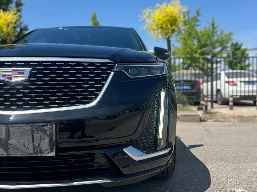 Cadillac XT6 — миниатюра 8