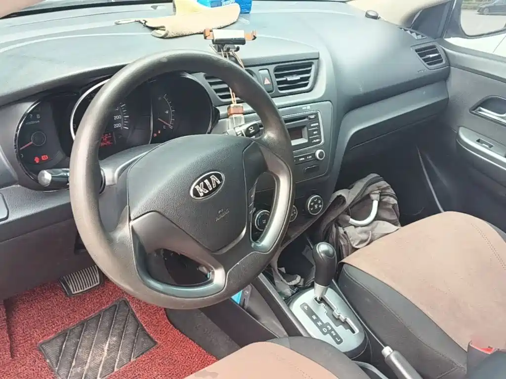 Kia K2 — миниатюра 10