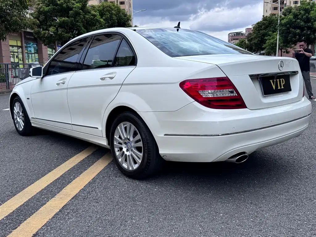 Mercedes-Benz C-Class — миниатюра 7