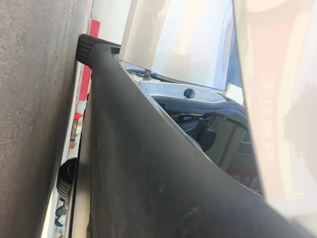 Tesla Model Y L — миниатюра 21