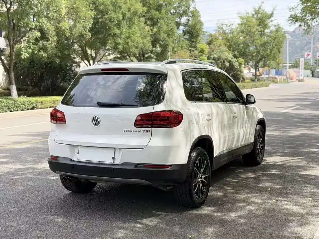 Volkswagen Tiguan — миниатюра 12