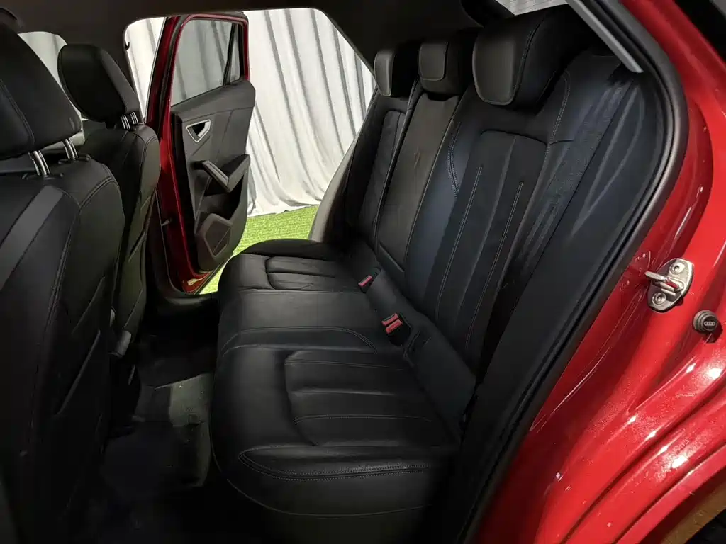 Audi Q2L — миниатюра 13
