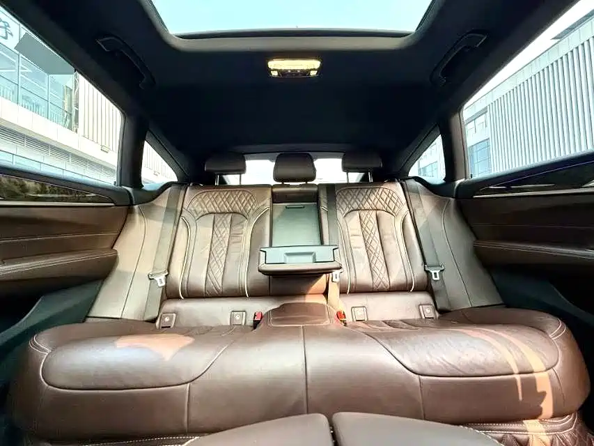 BMW 6 Series GT — миниатюра 6