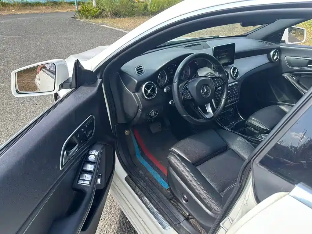 Mercedes-Benz CLA (Import) — миниатюра 6