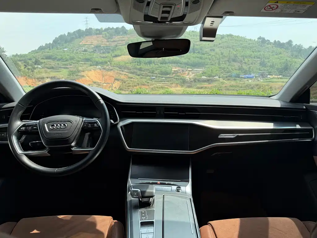 Audi A7L 2024 45 TFSI Luxury
