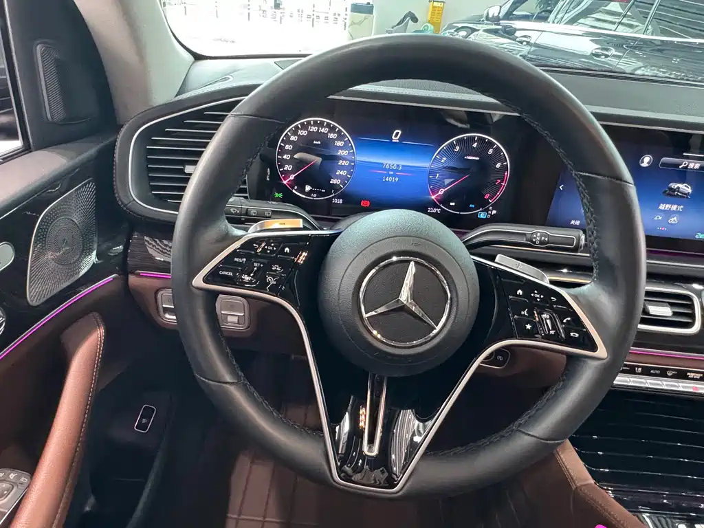 Mercedes-Benz GLE (Import) — миниатюра 10
