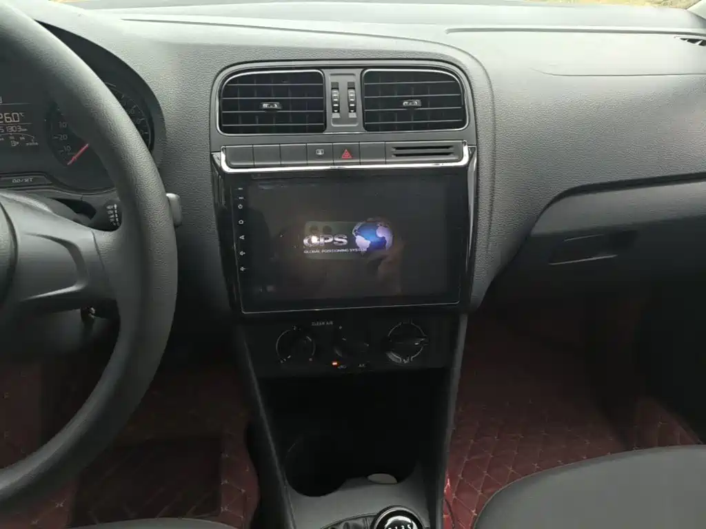 Volkswagen Polo — миниатюра 13