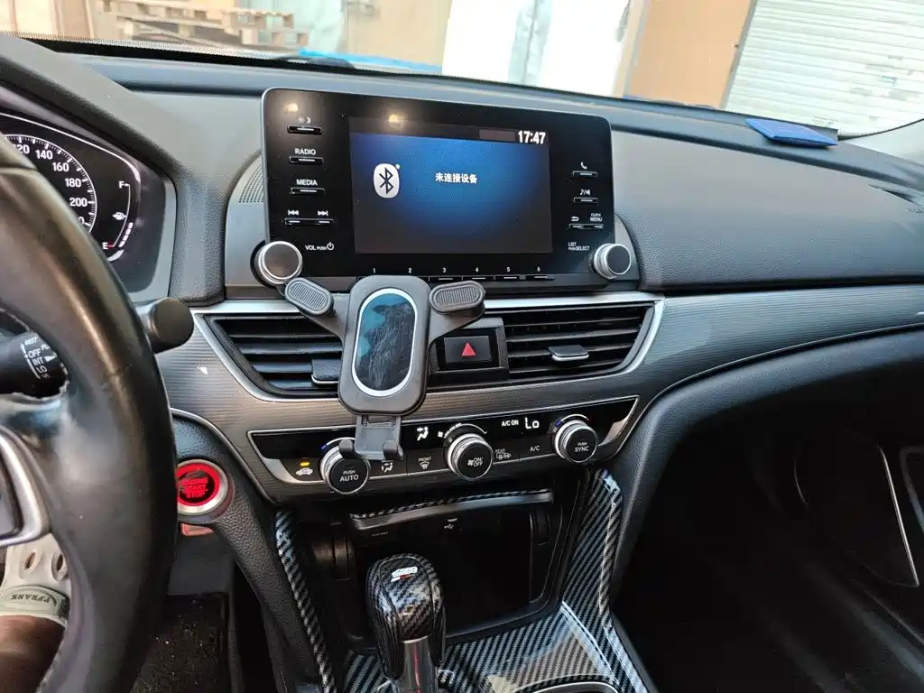 Honda Accord — миниатюра 6
