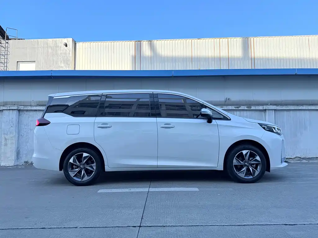 GAC Motor Trumpchi M6 — миниатюра 10