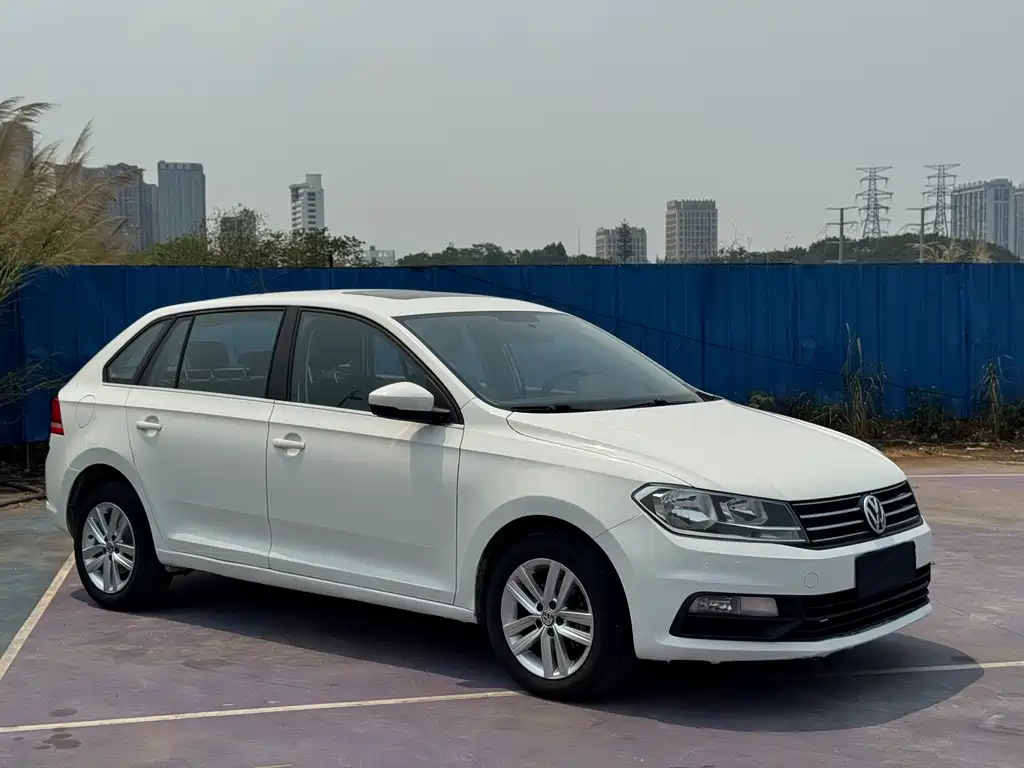 Volkswagen Santana Haona 1.6L Auto Comfort Edition, фото 3