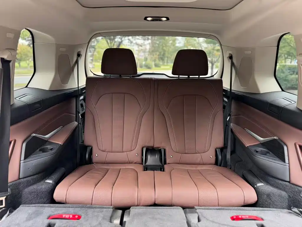 BMW X7 — миниатюра 14