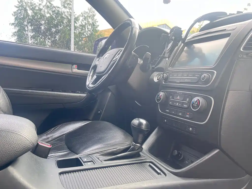 Kia Sorento — миниатюра 15