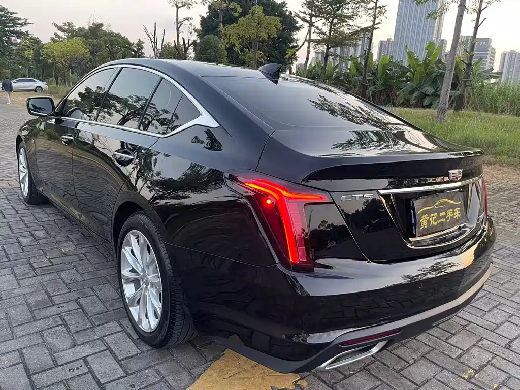 Cadillac CT5 — миниатюра 11