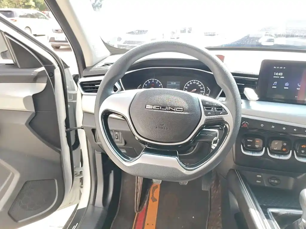 BAIC X3 — миниатюра 11