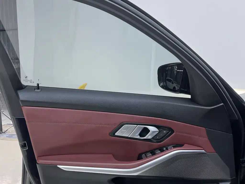 BMW 3 Series — миниатюра 10