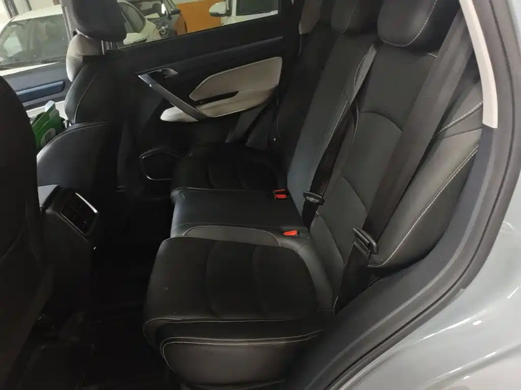 Geely Boyue — миниатюра 17