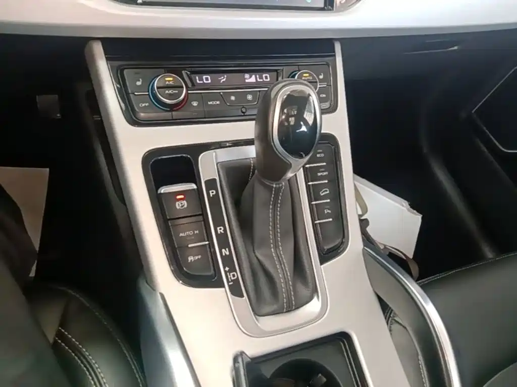Geely Boyue — миниатюра 14