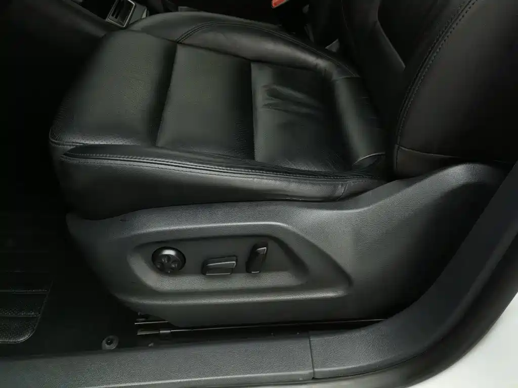 Volkswagen Tiguan — миниатюра 20