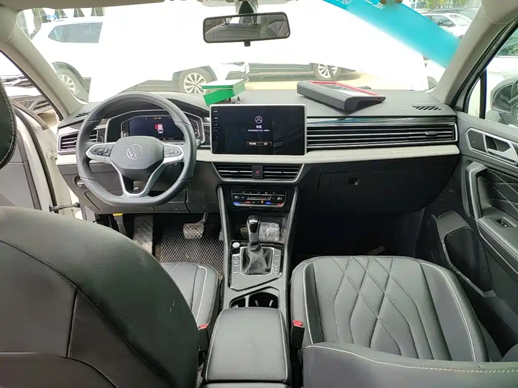 Volkswagen Tiguan L — миниатюра 10
